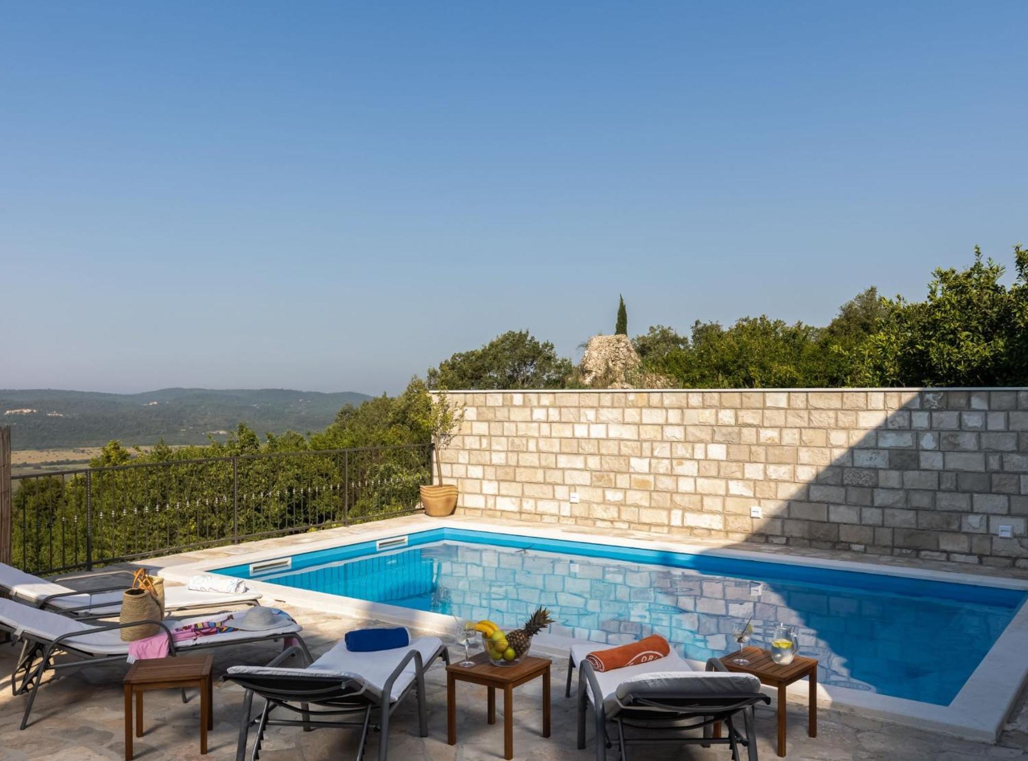 Villa Source With Private Pool Pridvorje 外观 照片