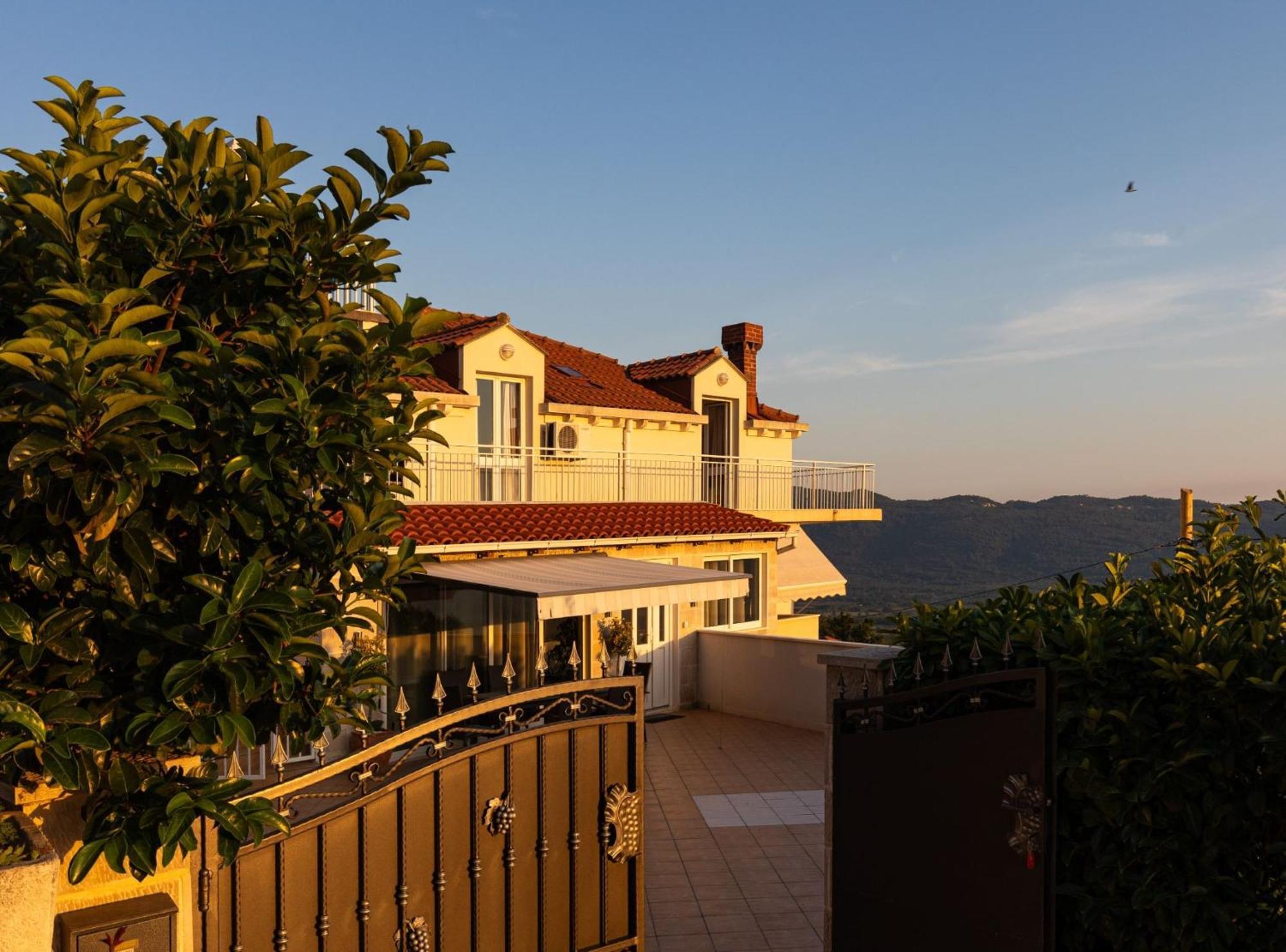 Villa Source With Private Pool Pridvorje 外观 照片